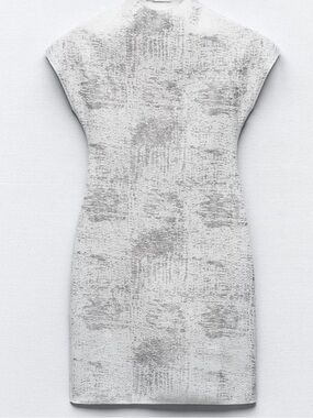 Zara Silver-Gray Textured Sheath Metallic Dress